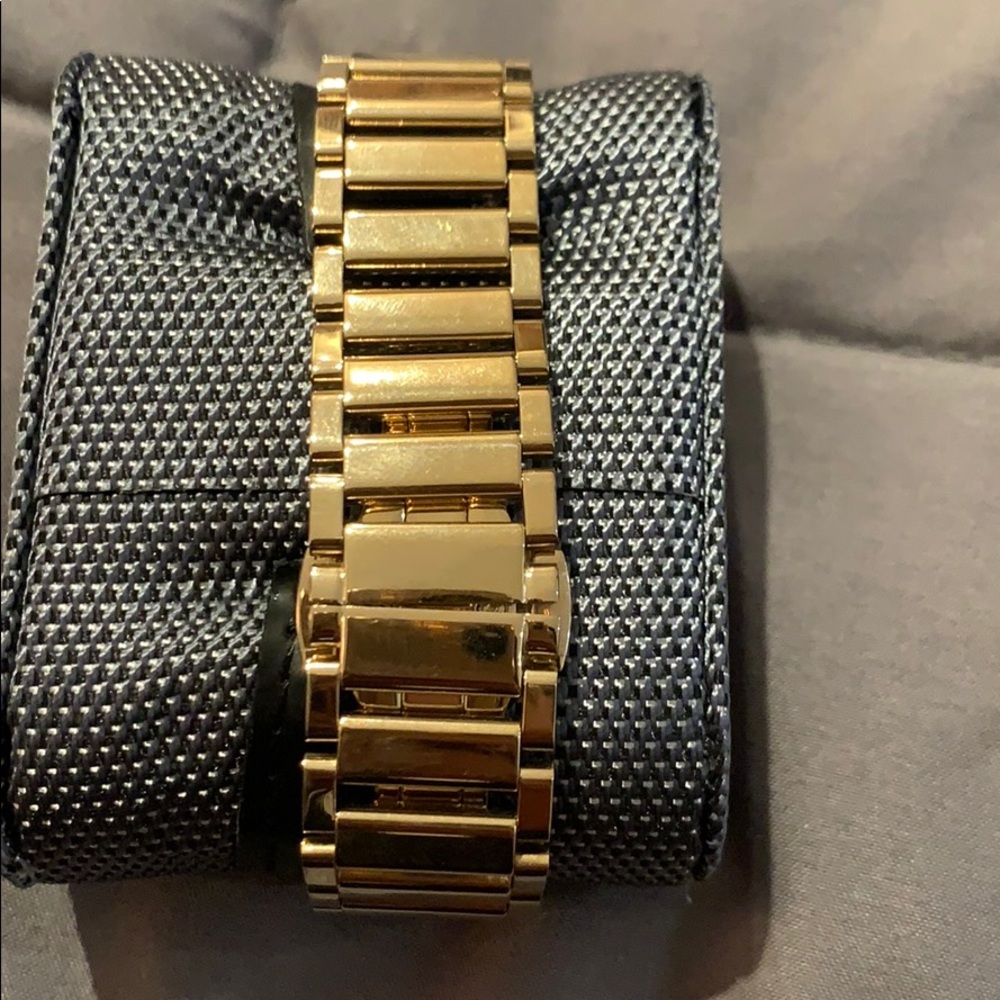 Watch - Picture 2 of 2